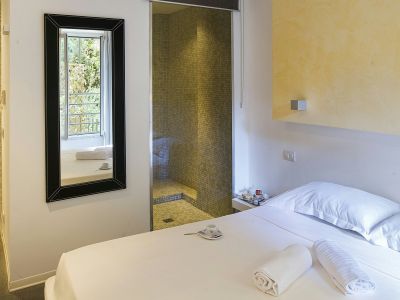 hotel-relais-san-pietro-rome-superior-room-03